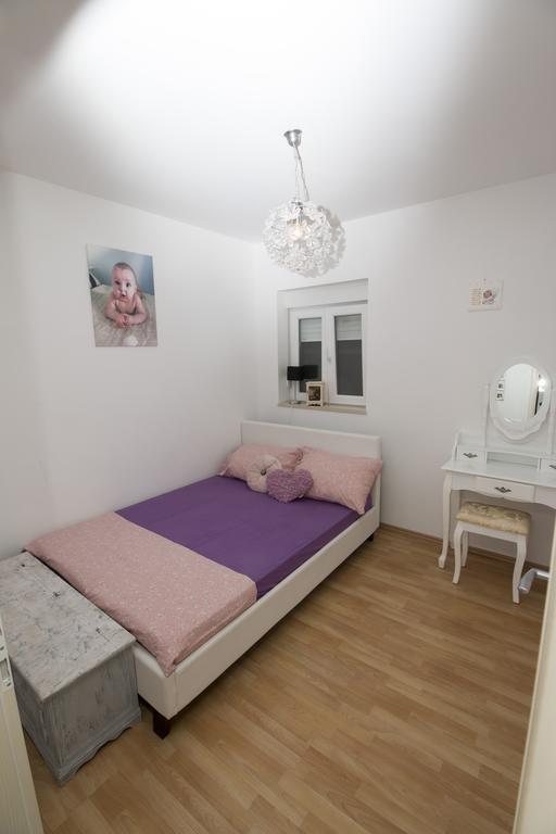 Apartment Mate Omiš Εξωτερικό φωτογραφία
