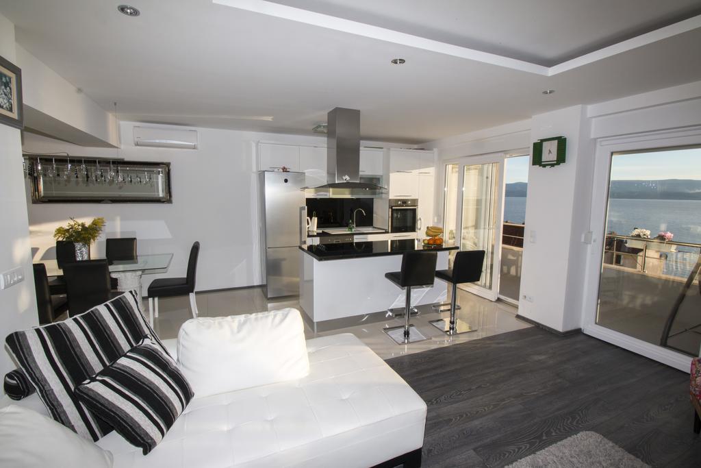 Apartment Mate Omiš Εξωτερικό φωτογραφία
